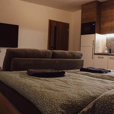 Iq Apartments Прешов Экстерьер фото