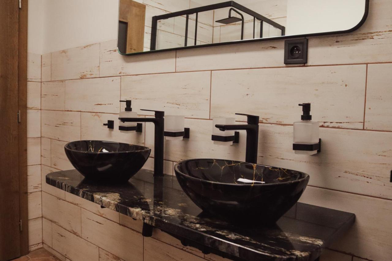 Iq Apartments Прешов Экстерьер фото