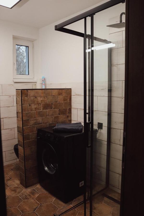 Iq Apartments Прешов Экстерьер фото