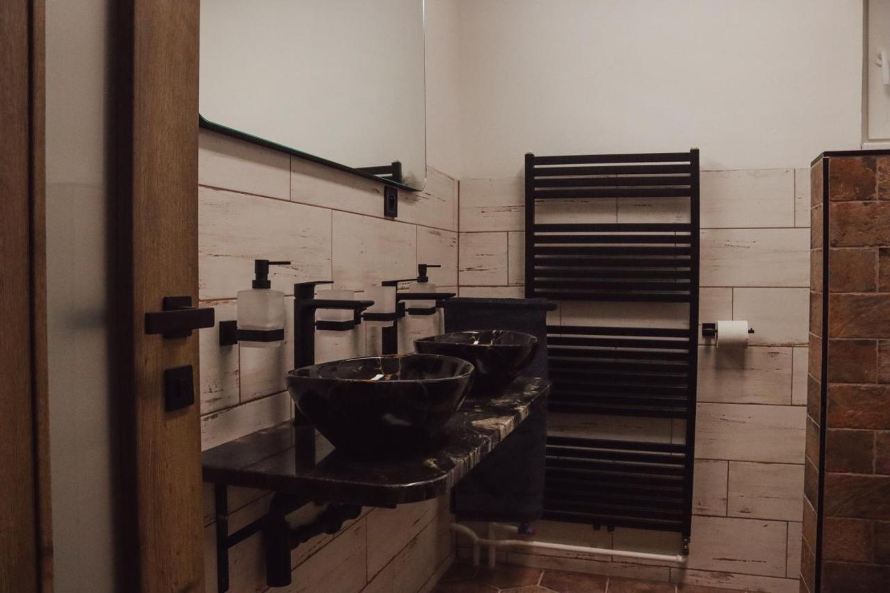 Iq Apartments Прешов Экстерьер фото