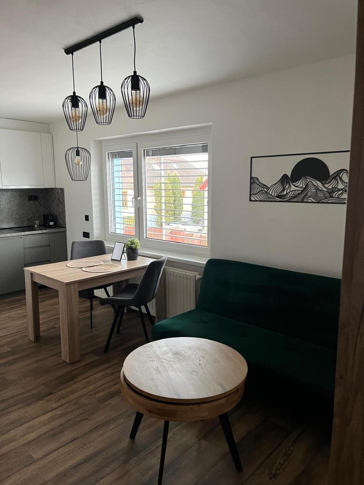 Iq Apartments Прешов Экстерьер фото
