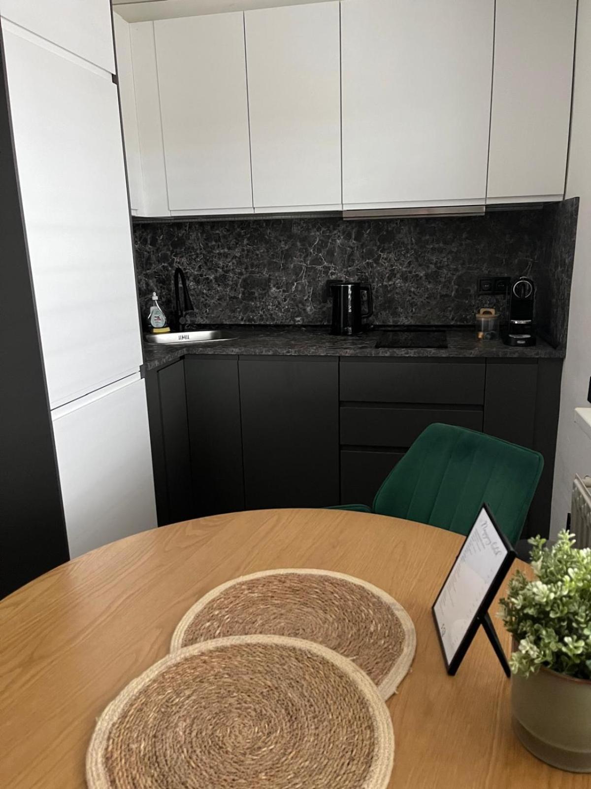 Iq Apartments Прешов Экстерьер фото