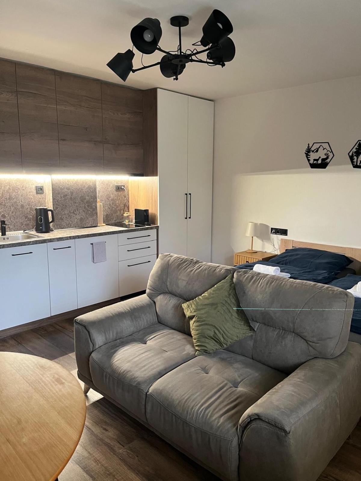 Iq Apartments Прешов Экстерьер фото