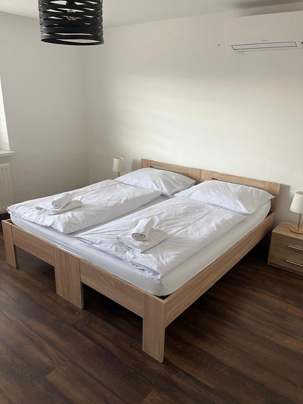 Iq Apartments Прешов Экстерьер фото